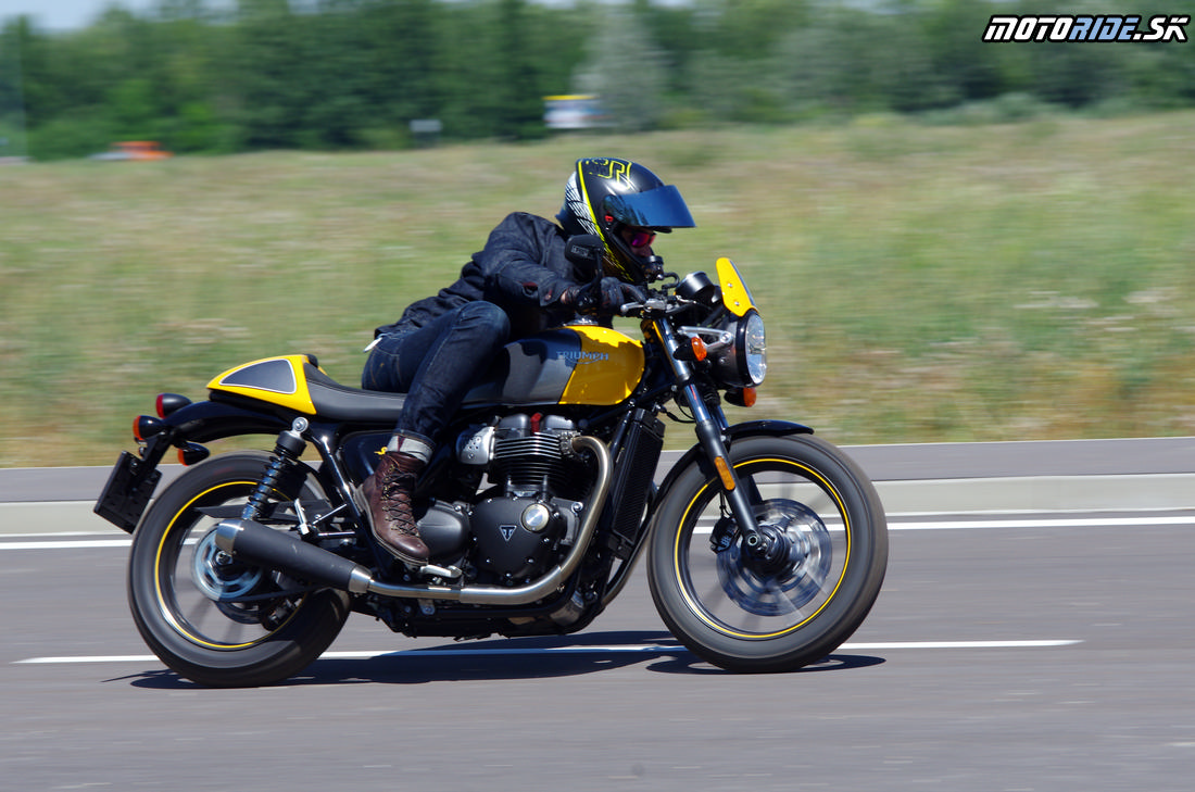 Vyskúšali sme ďalšie oldschoolové Triumphy - klasiku Street Twin a kafáča Street Cup