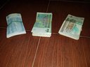 100 dolárov v uzbeckých somoch
