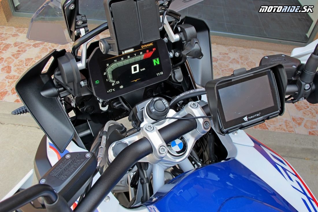 Recenzia motocyklovej navigácie Navitel G550