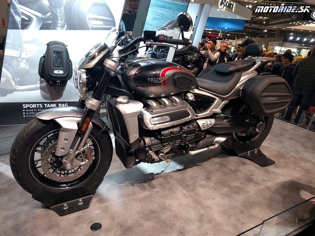 Triumph Rocket III 2020 - Výstava Eicma 2019