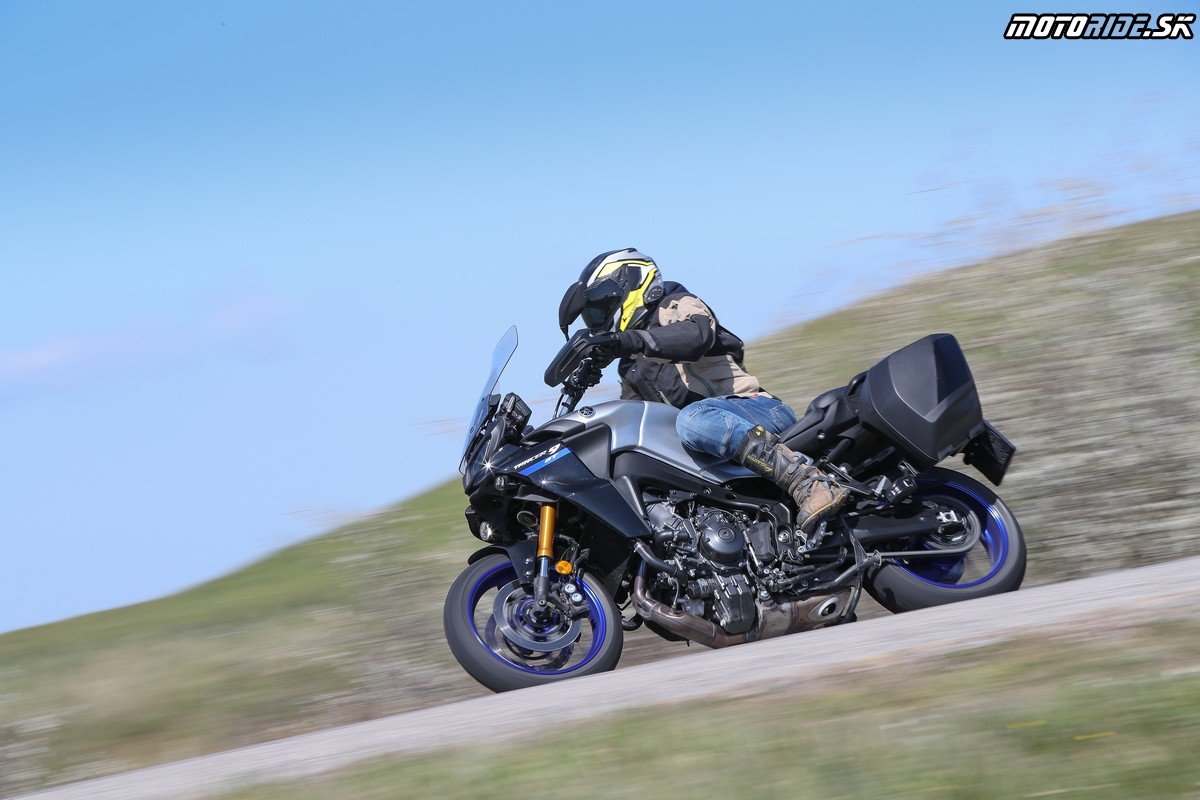 Nová Yamaha Tracer 9 a Tracer 9 GT 2021 v toskánskych zákrutách