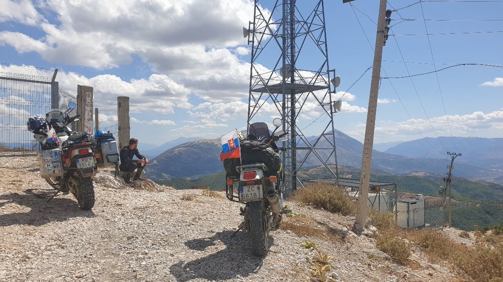 Cesta z Përmetu do Poliçanu 4 - Vrch Maja Komarit, 1132 m.n.m.