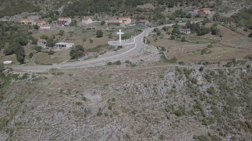 TET, Čierna Hora, cesta z Tuzi do Meduriječja 3 - vyhliadka Delaj