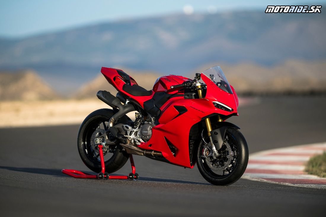 Ducati Panigale V2 S (2025)