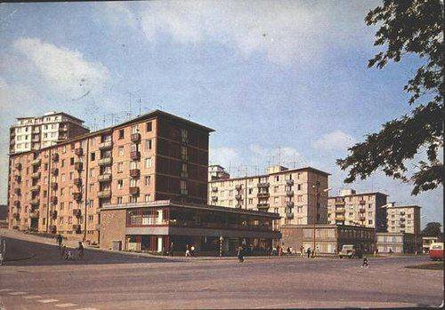 pavilóny kde v prostrednom bolo motomúzeum  internet