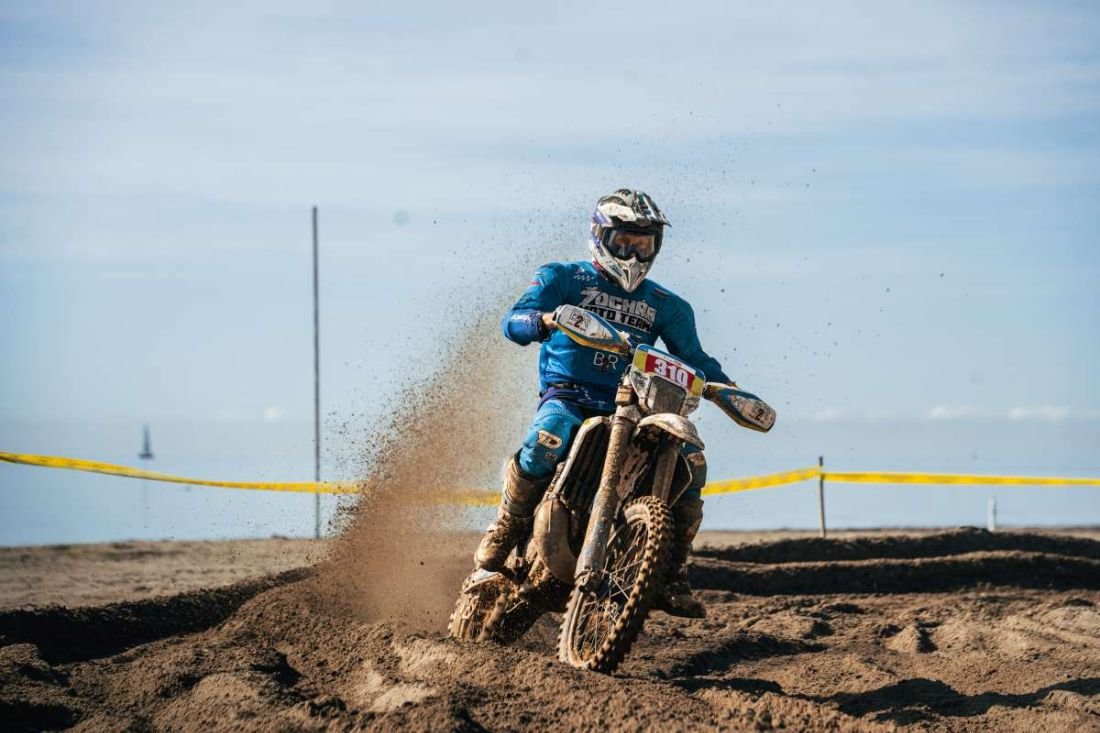 Thomas Hostinský majtser Európy  E1 2025 - 2 zlatá a bronz z ME enduro 2025 pre Slovensko!