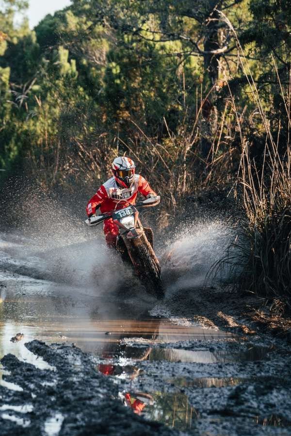 2 zlatá a bronz z ME enduro 2025 pre Slovensko! 