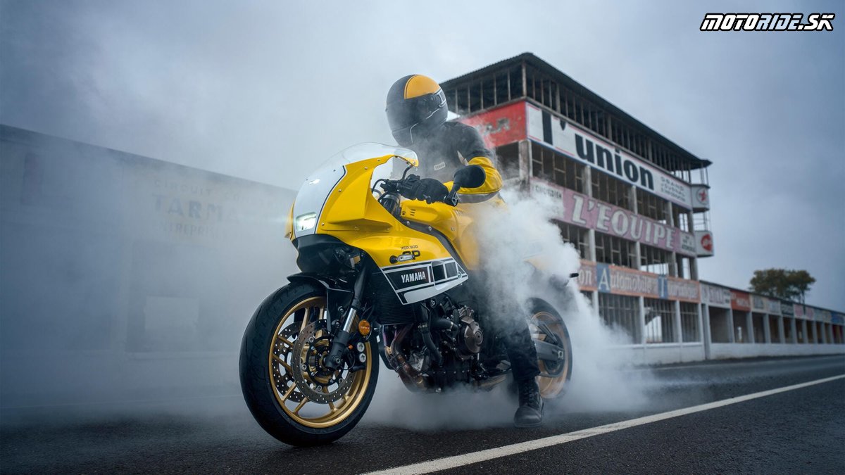 Yamaha XSR900 GP 2026 Legend Yellow 2026