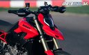 MY26 HYPERMOTARD V2 DETAILS UC873940 Mid