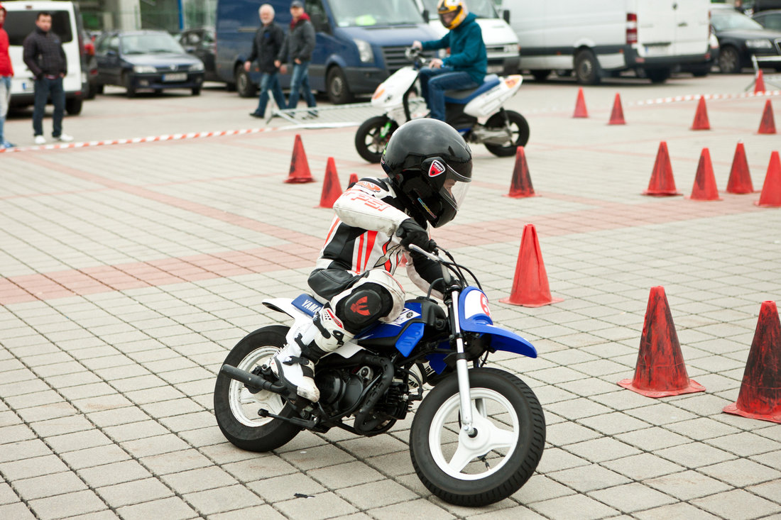 Adrenalínové kúsky na výstave Motocykel 2015