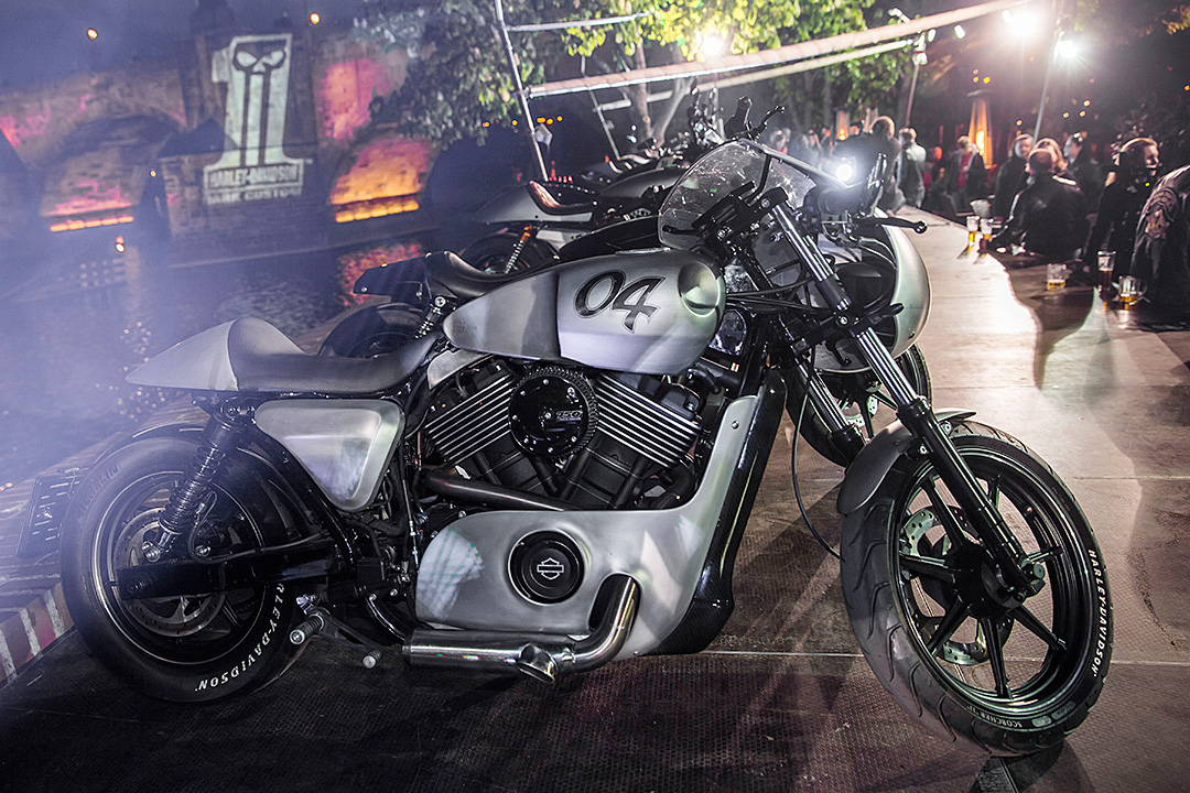 Harley-Davidson Dark Custom Party 2015 - Praha