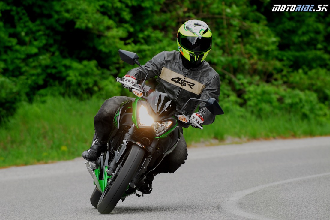 Kawasaki Z300 2015