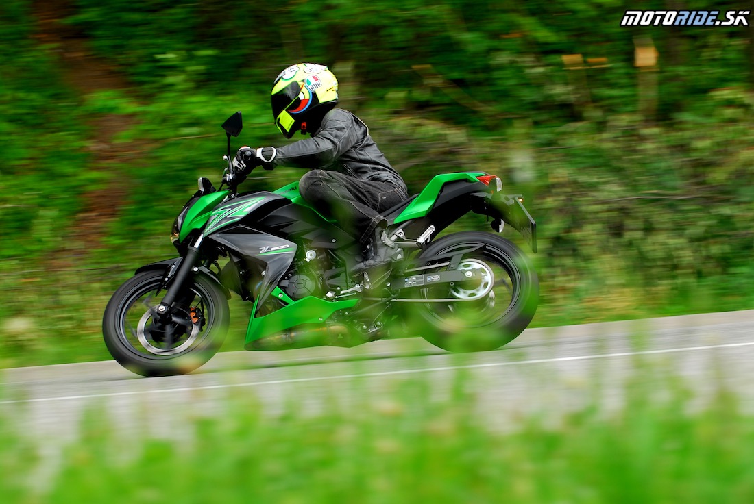 Kawasaki Z300 2015