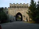 hlávná brána na nádvorie hradu