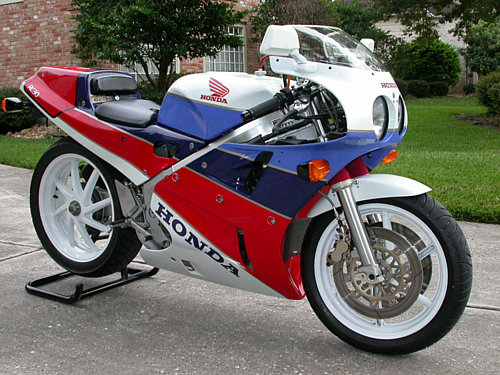 Honda VFR 750 R (RC 30) (škrtená verzia 74.60 kW) 1988