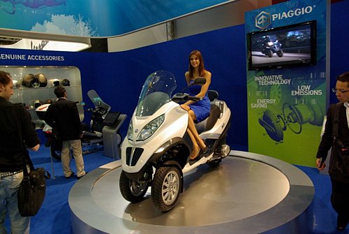  Piaggio MP3 Hybrid