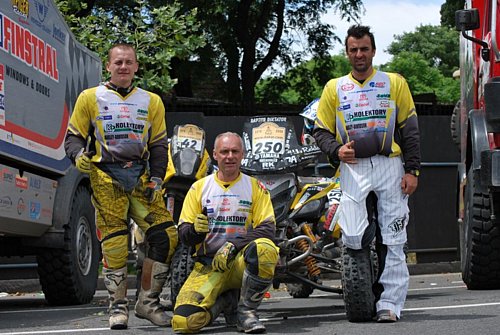  KR racing Dakr tím 2009 v cieli