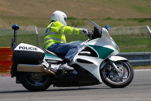  Jazdili aj slovenskí a českí policajti