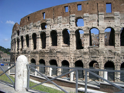  Koloseum zo sedla Vespy