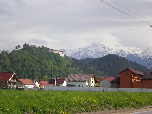  Stredoveký hrad v Rasnove