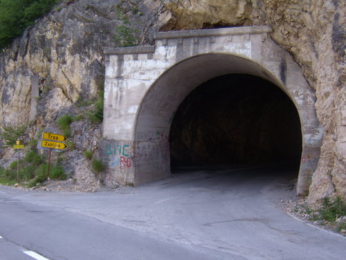  križovatka v tuneli