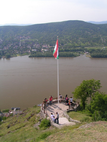  Výhľad z hora na Dunaj 