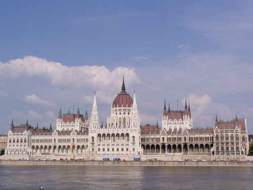  Parlament